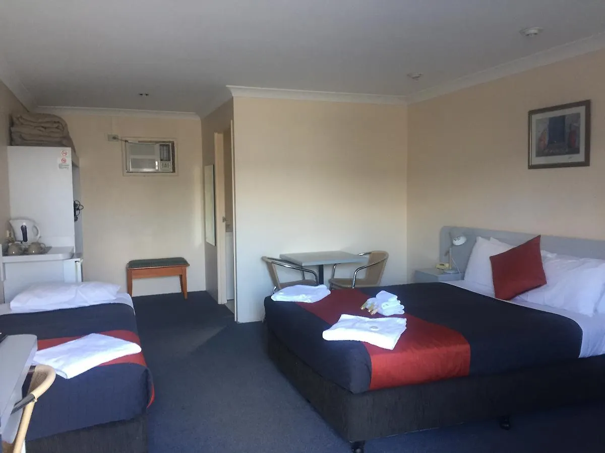 Alexander Motel Warwick