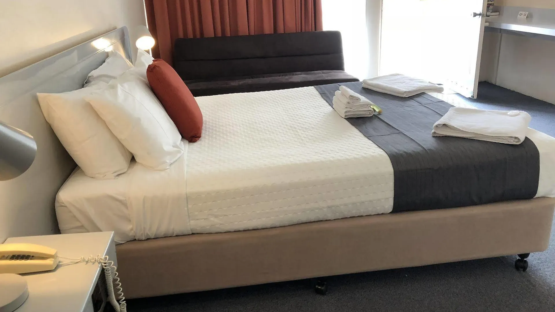 Alexander Motel Warwick