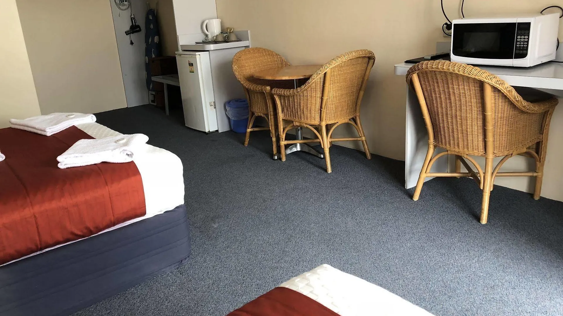 Alexander Motel Warwick