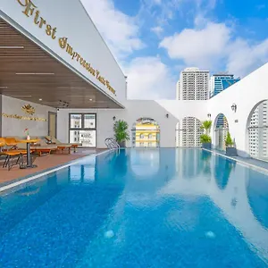 Golden Lotus - Rooftop Bar Sea View Hotel Da Nang