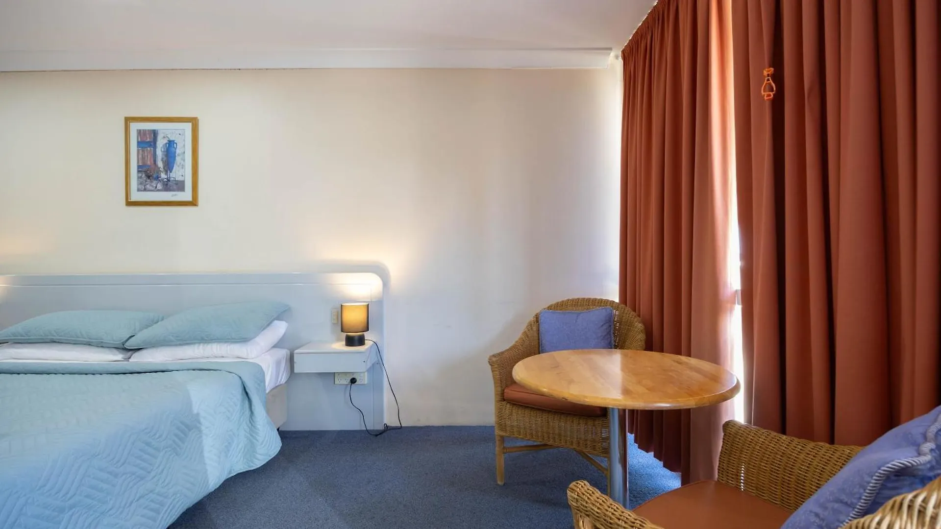 Alexander Motel Warwick